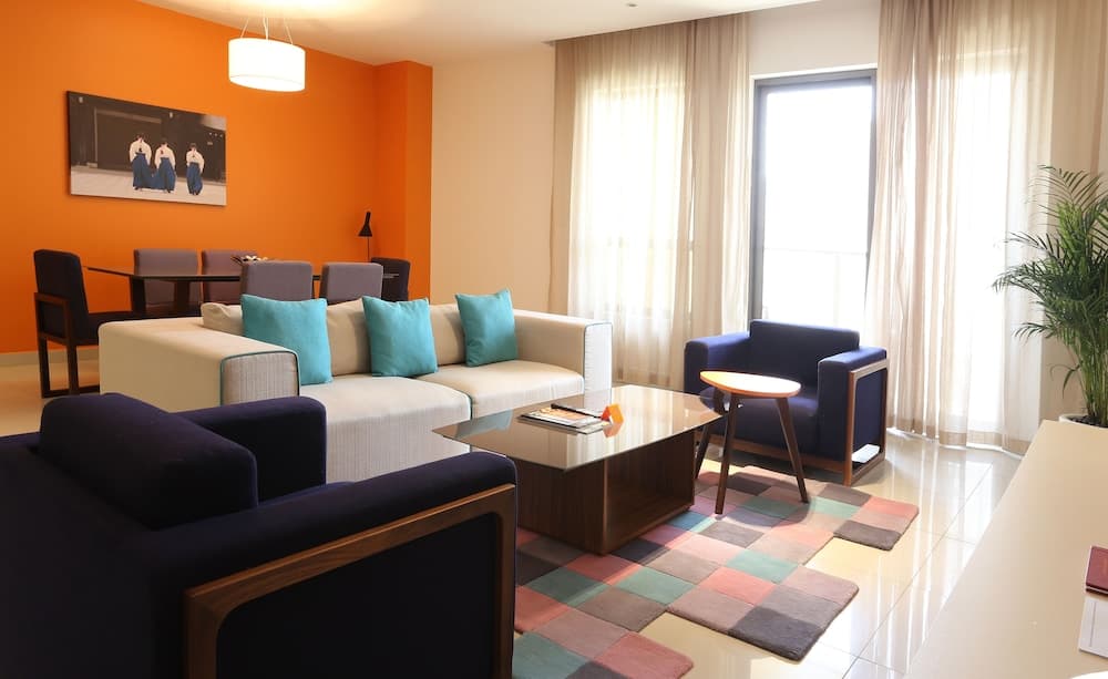 Ramada Hotel and Suites by Wyndham Dubai JBR — 6