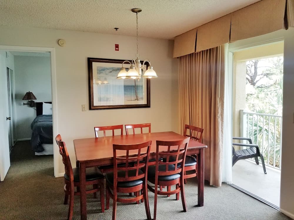 Parc Corniche Condominium Suite Hotel — 9