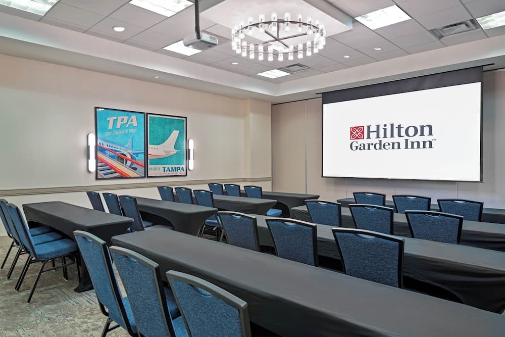 Hilton Garden Inn Tampa Aeropuerto Westshore — 3