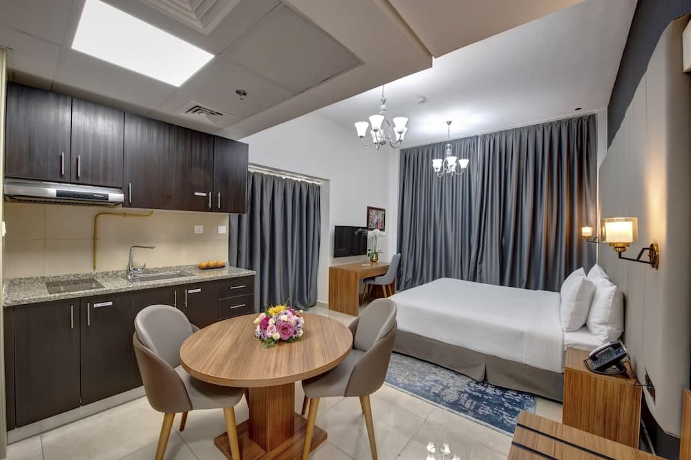 Royal Regency Suiten — 12