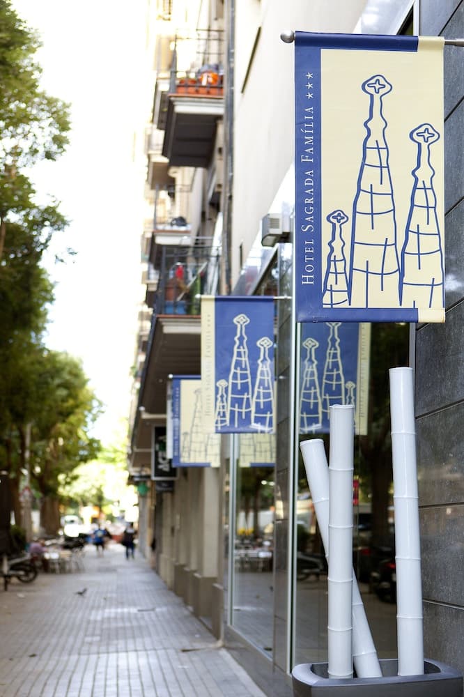 Hotel Sagrada Familia — 4