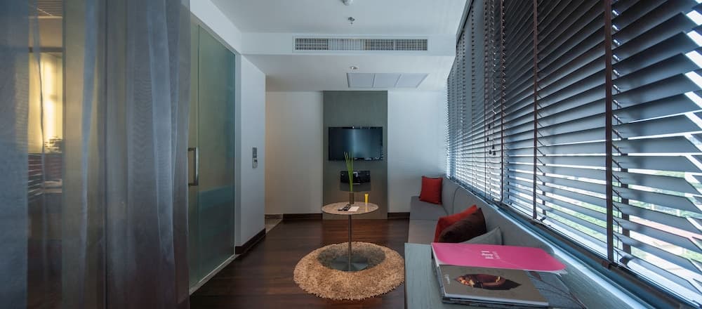 Hotel LiT BANGKOK — 28