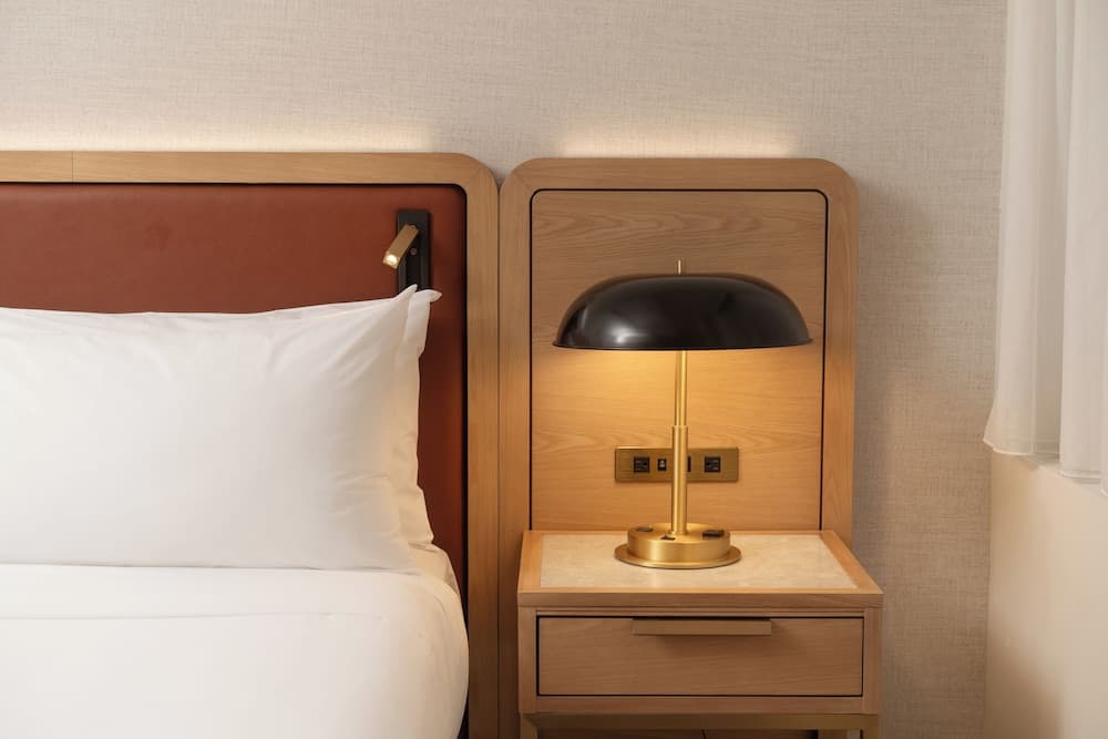 Aura Hotel Piazza Times Square — 14