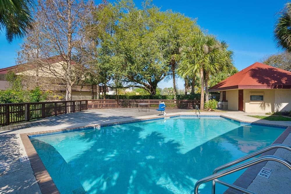 Rodeway Inn Tampa vicino a Busch Gardens - USF — 6