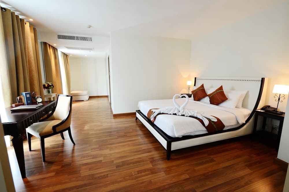 El Hotel y Residencia Bless — 16