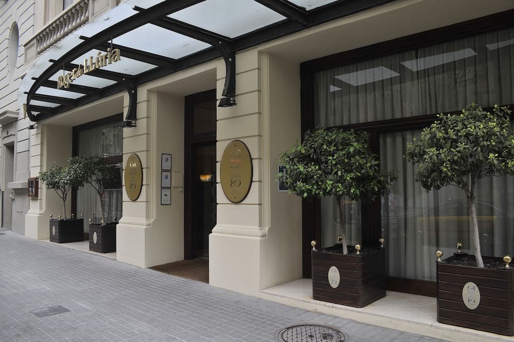 Hotel Roger de Lluria Barcelona — 11