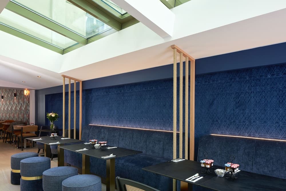 Hotel Tourisme Avenue — 23