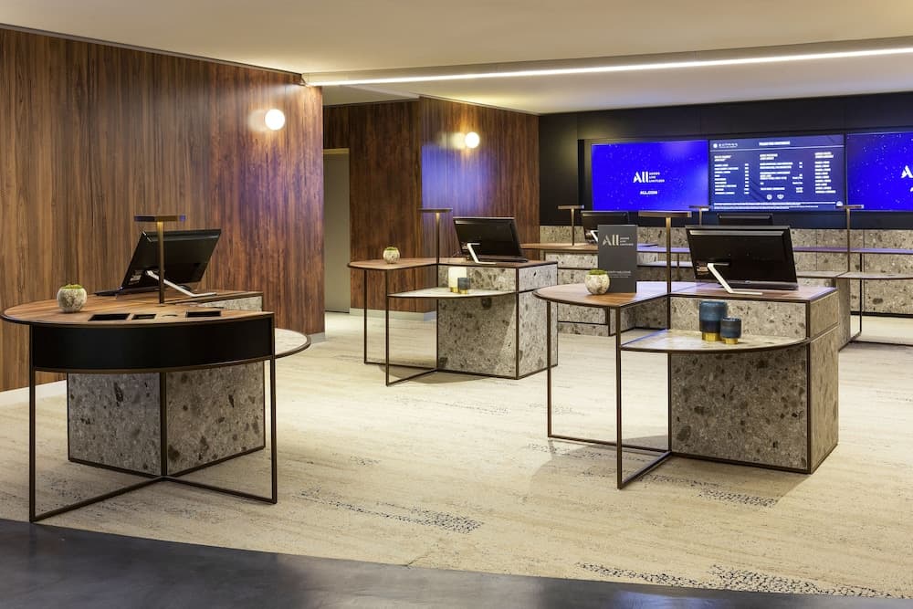 Pullman Paris Montparnasse Hotel — 3