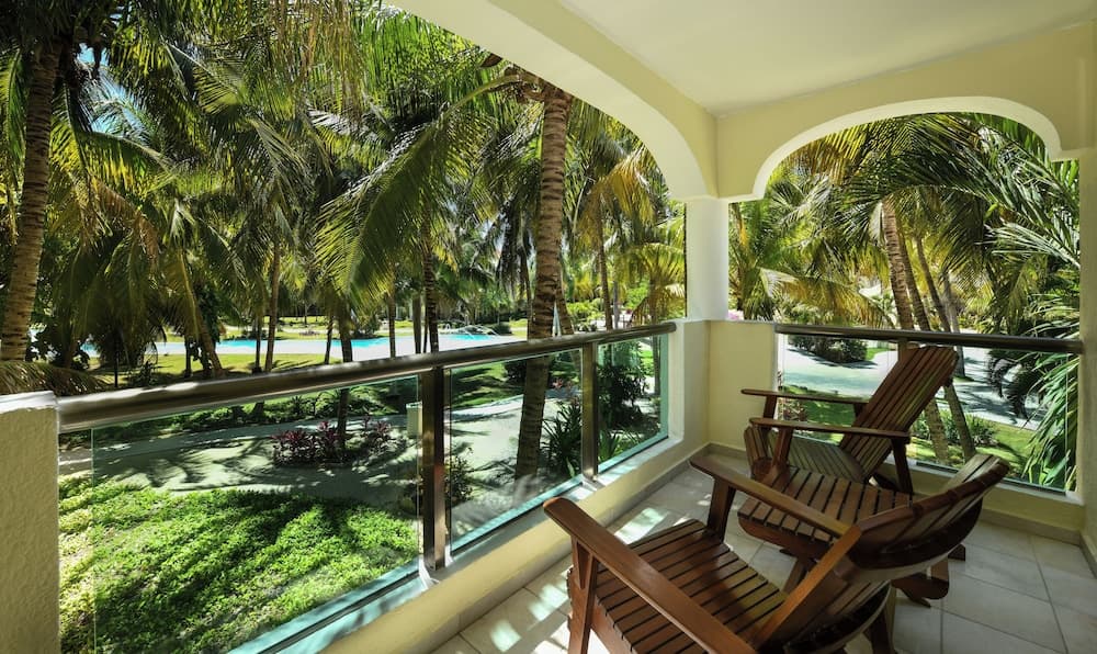 El Dorado Royale, Catamaran, Cenote, All & More Inclusive Adults Only — 3