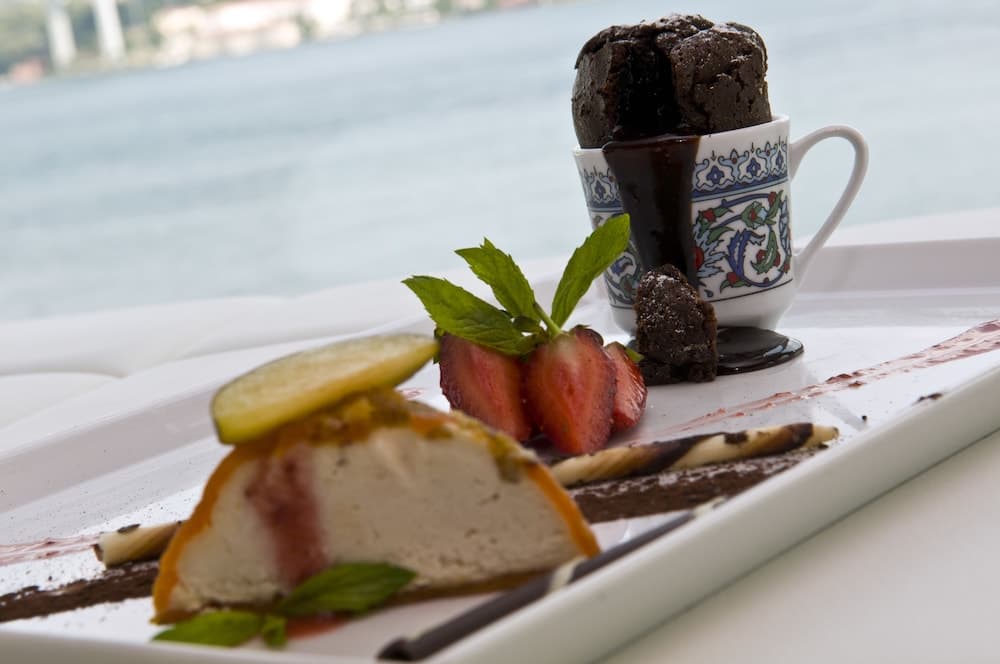 Radisson Blu Bosphorus Hotel, Istanbul — 11