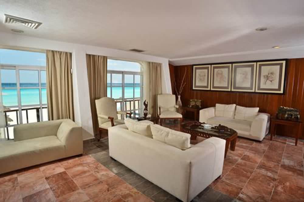 Hotel y Museo Casa Turquesa — 26