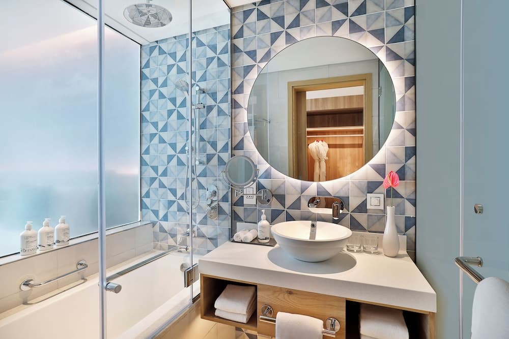 NH Collection Dubai The Palm — 12