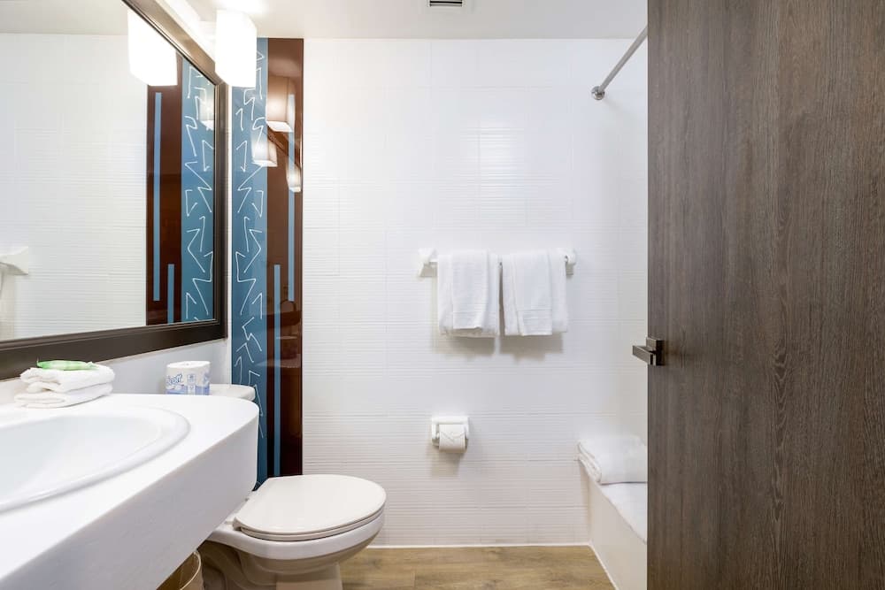 Regency Miami Flughafen Hotel by Sonesta — 11