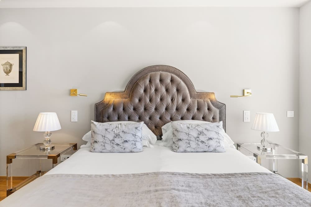 Hotel Chateau De La Chevre D Or — 17