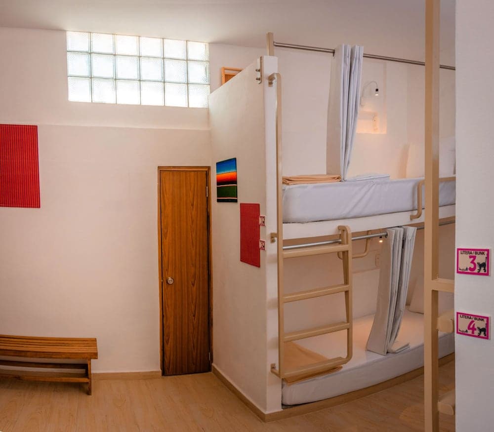 Nomads Party Hotel & Hostal — 29