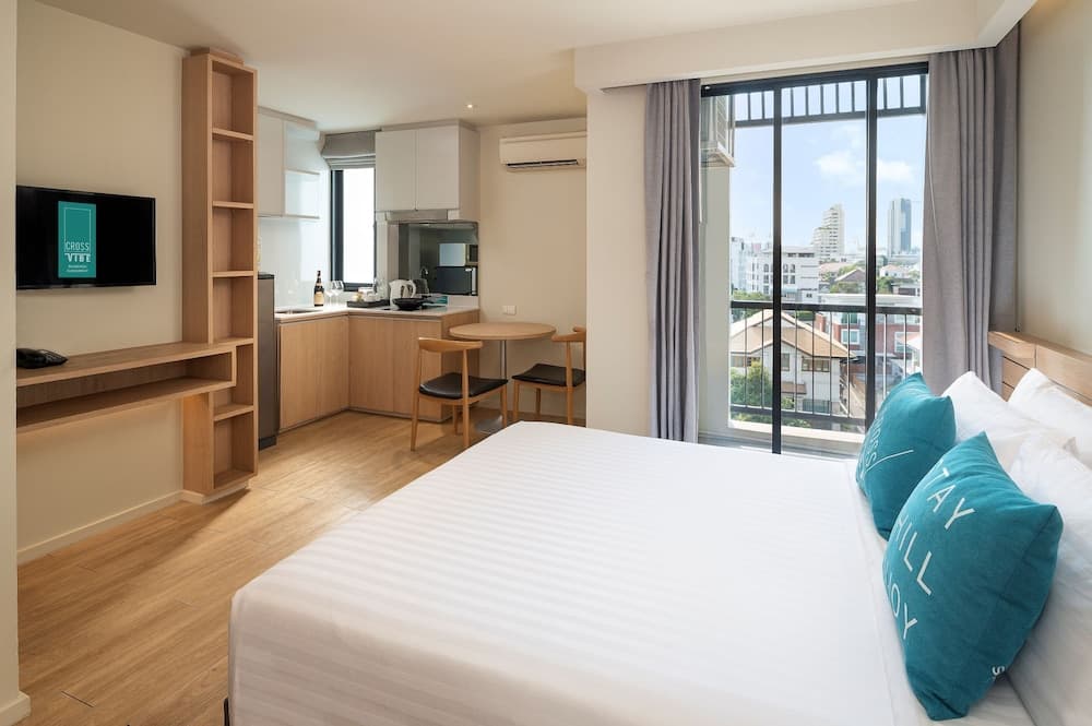 Cross Vibe Sukhumvit Hotel — 22