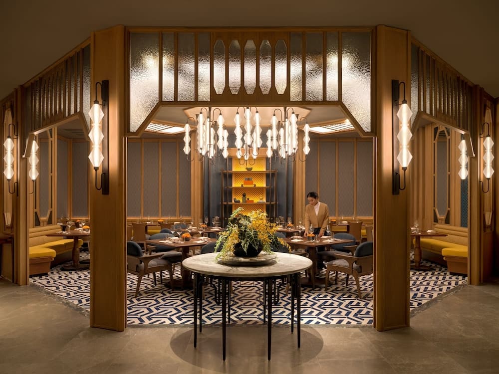 Dusit Thani Bangkok — 16