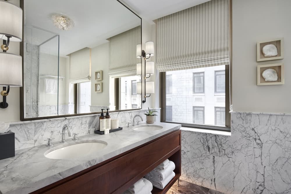 The Wall Street Hotel — 9