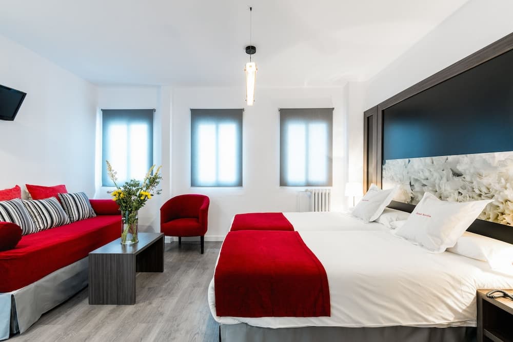 Hotel Sevilla — 7
