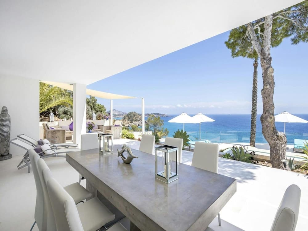 Beautiful Villa With Leisure Activities — 16