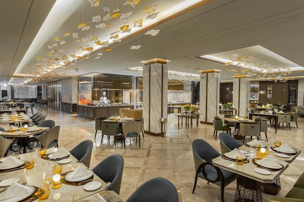 Taj Exotica Resort & Spa, The Palm, Dubai — 18