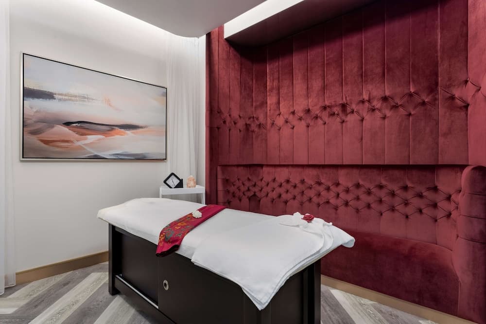 Radisson Dubai Damac Hills — 6