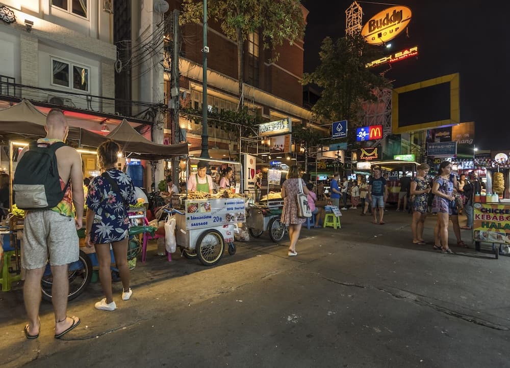 Maitria Mode Sukhumvit 15 Bangkok — 12