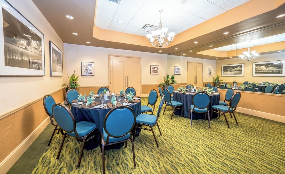 Rosen Centre Hotel — 24