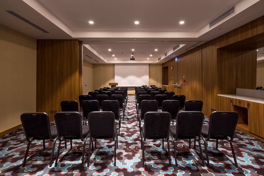 Hampton by Hilton Istanbul Kurtkoy — 16