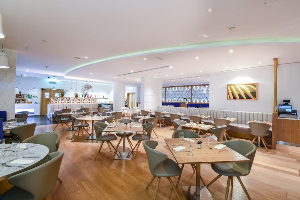 Premier Inn Dubai International Airport — 27