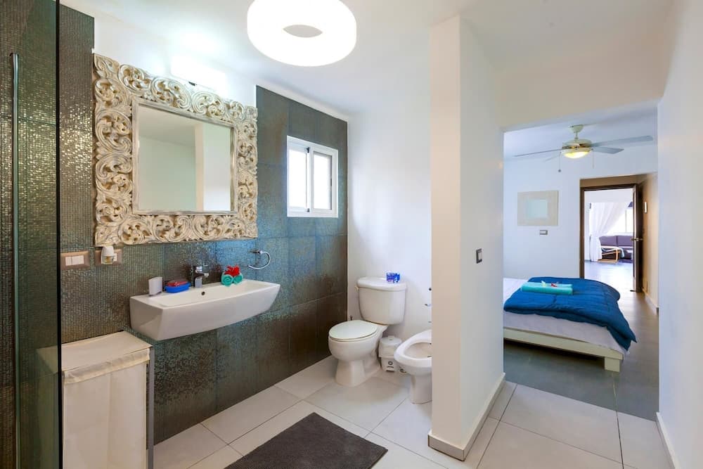 Punta Cana Beachfront Apartment With BBQ Private Terrace — 22