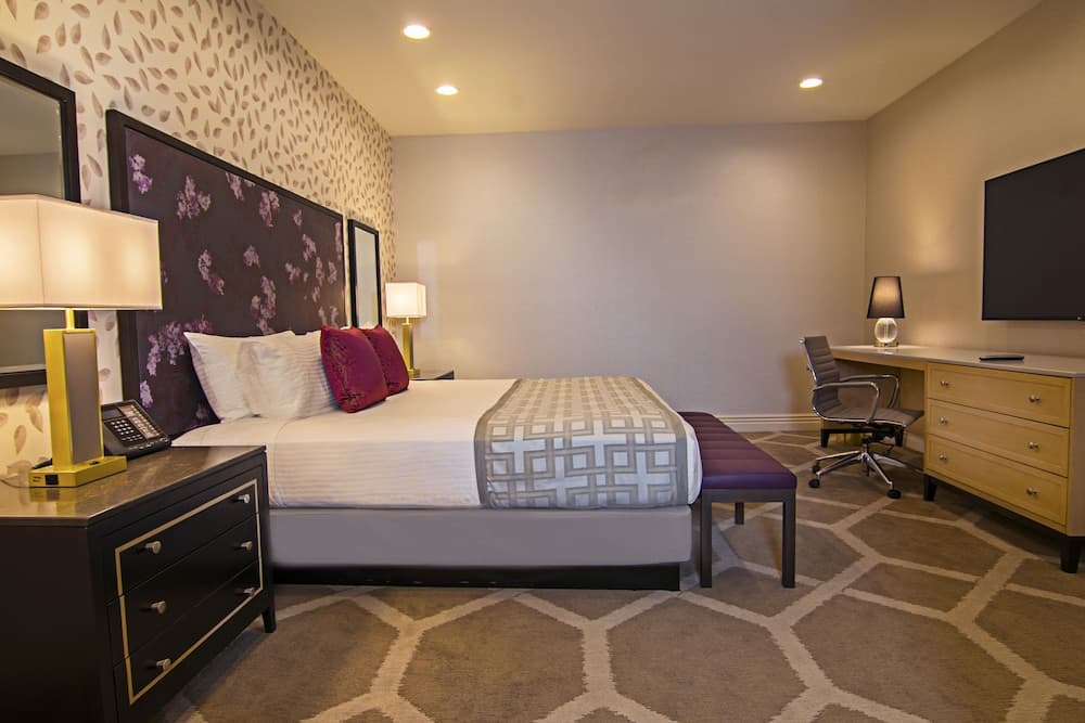 The Orleans Hotel & Casino — 8