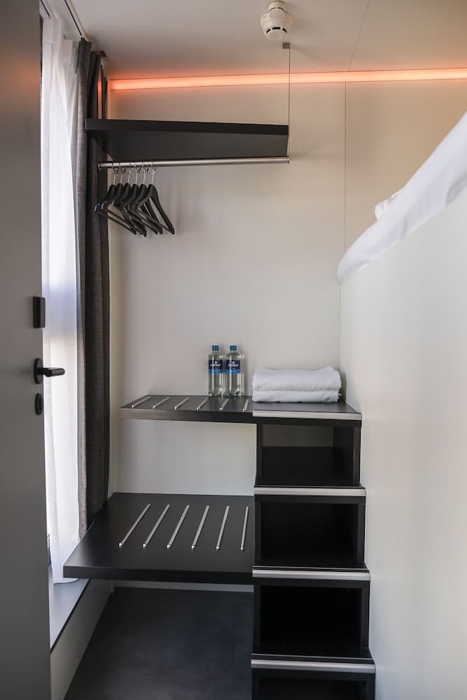 Dieses Hostel — 21