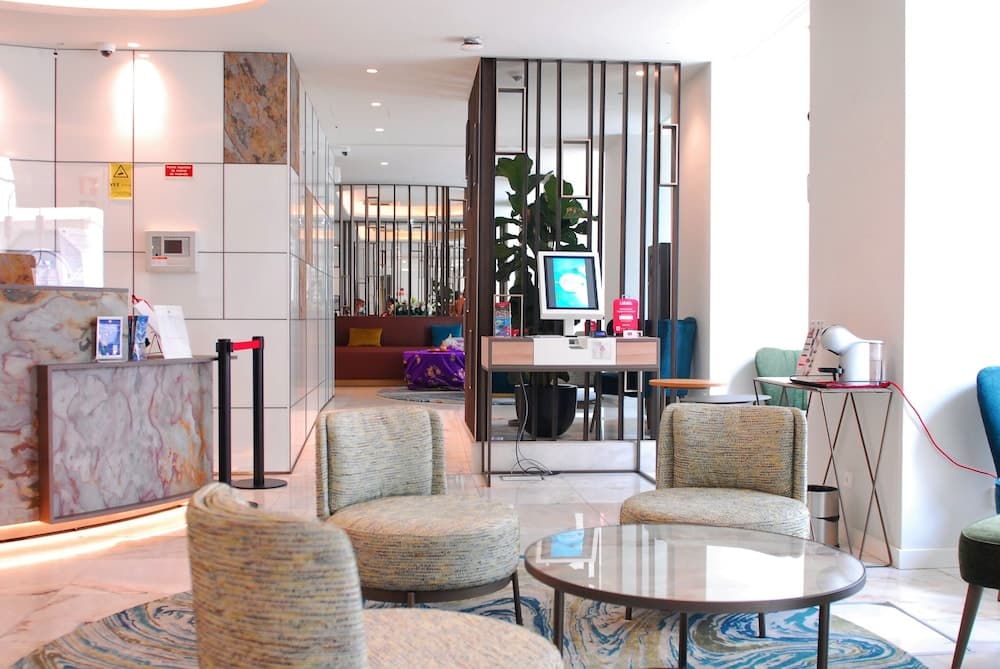 Das 7 Hotel — 4