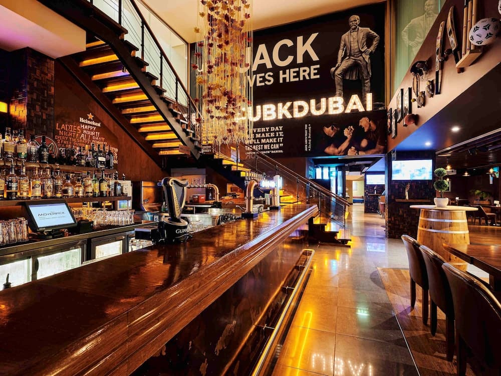 Mövenpick Hotel Jumeirah Lakes Towers — 16