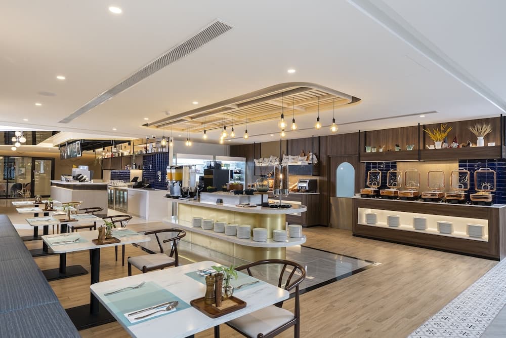 Centara Life Hotel Bangkok Phra Nakhon — 26