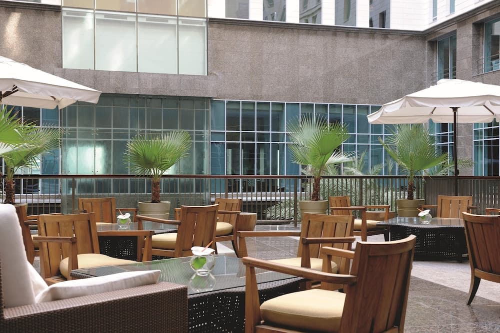 Das Ritz-Carlton, Dubai International Financial Centre — 3