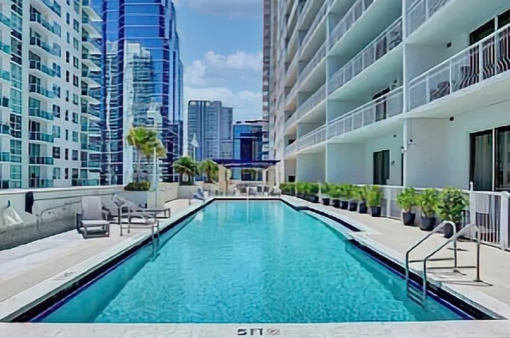 OneLuxStay in the Heart of Brickell — 11