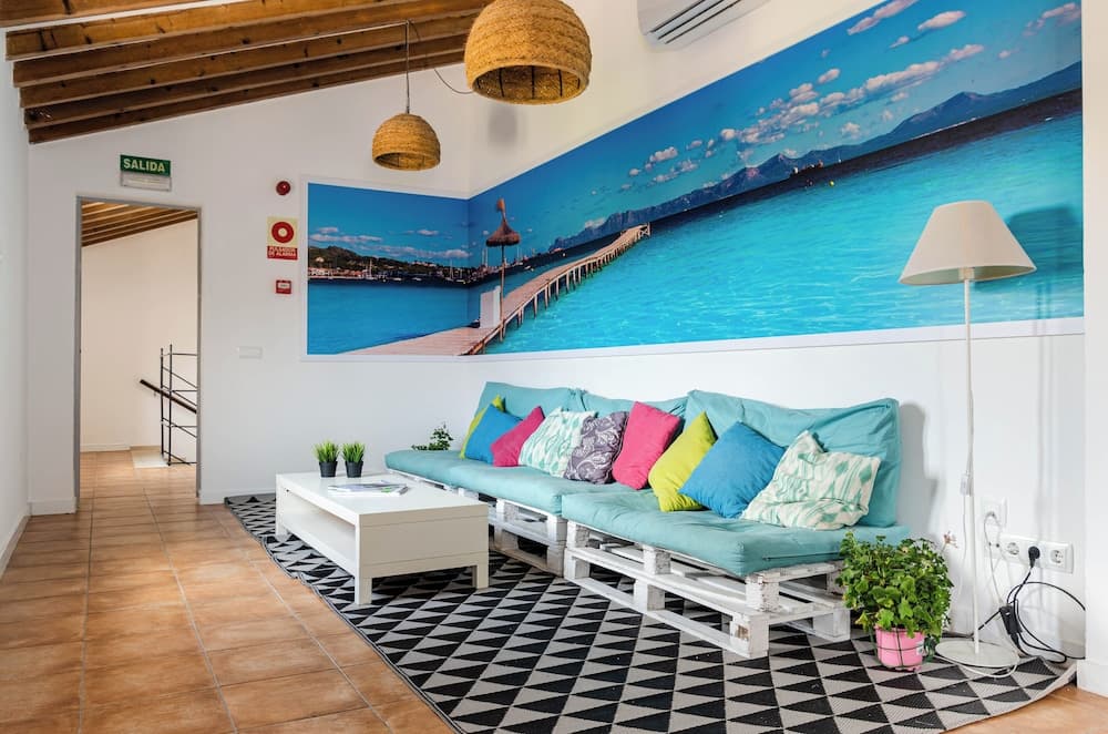 Urban Hostel Palma Albergue Juvenil — 19