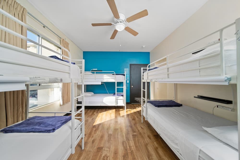 Samesun Hollywood - Hostel — 14