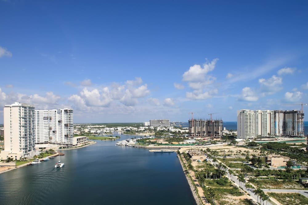 Renaissance Cancun Resort e Marina — 25