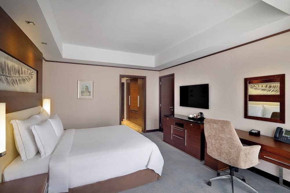 Grand Millennium Dubai — 13