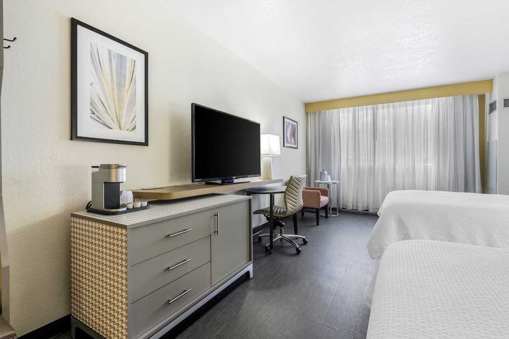 Holiday Inn Orlando International Dr-ICON by IHG — 11