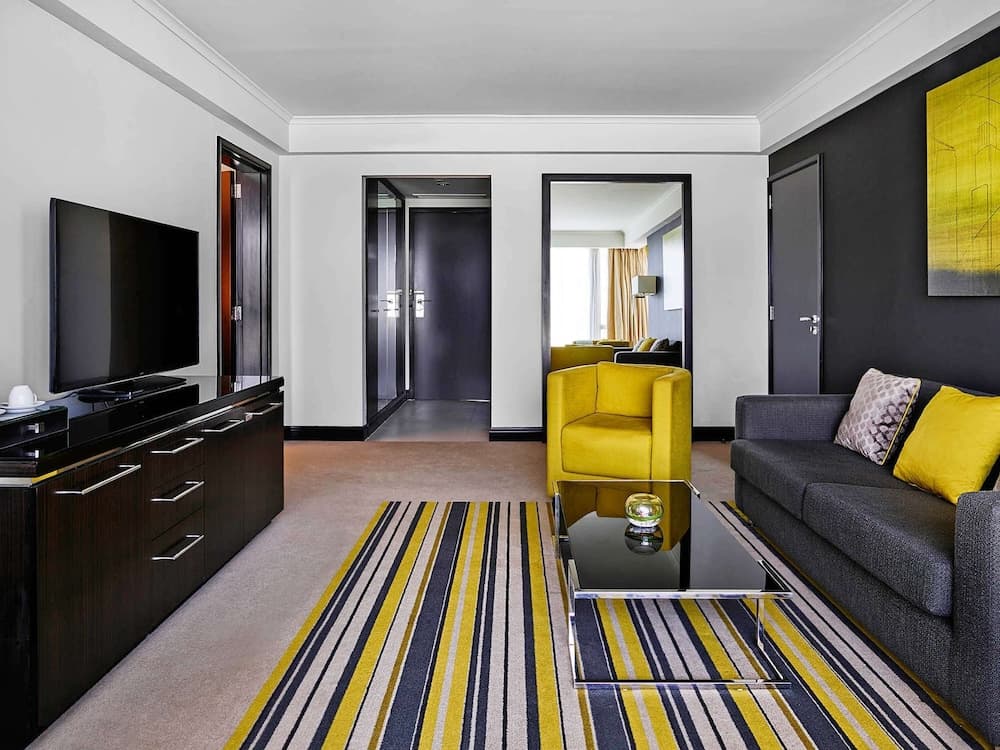 Pullman Dubai Creek City Centre — 12