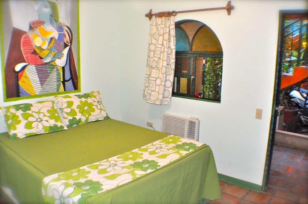 Cabo Inn Hotel — 4