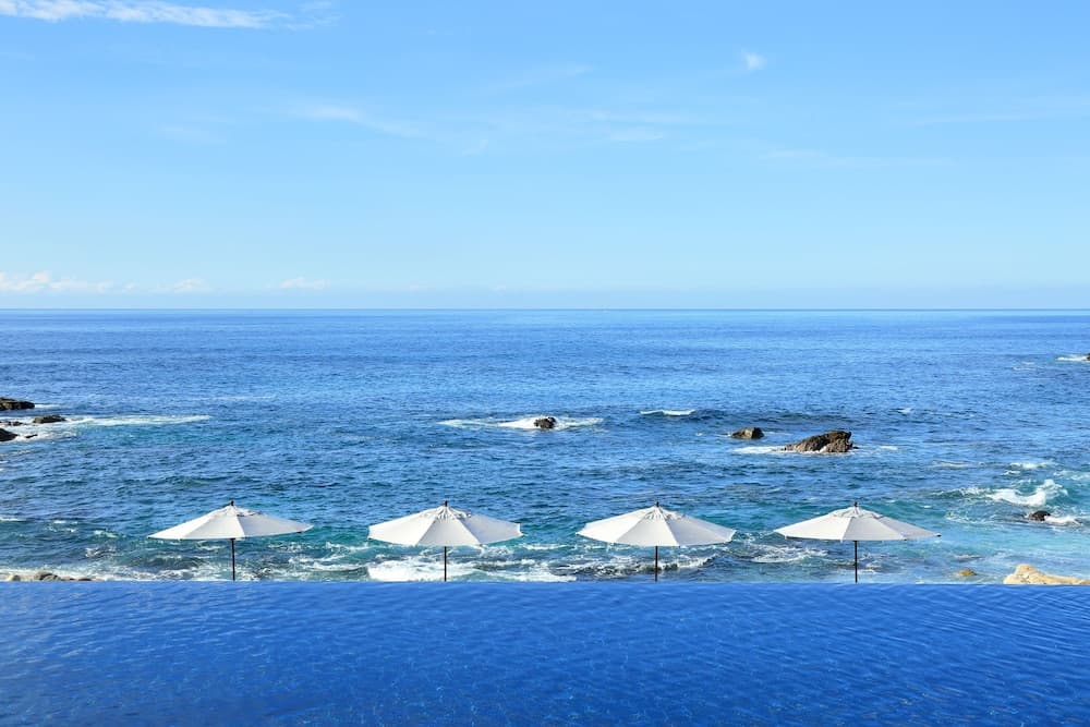 Esperanza, Auberge Collection — 11