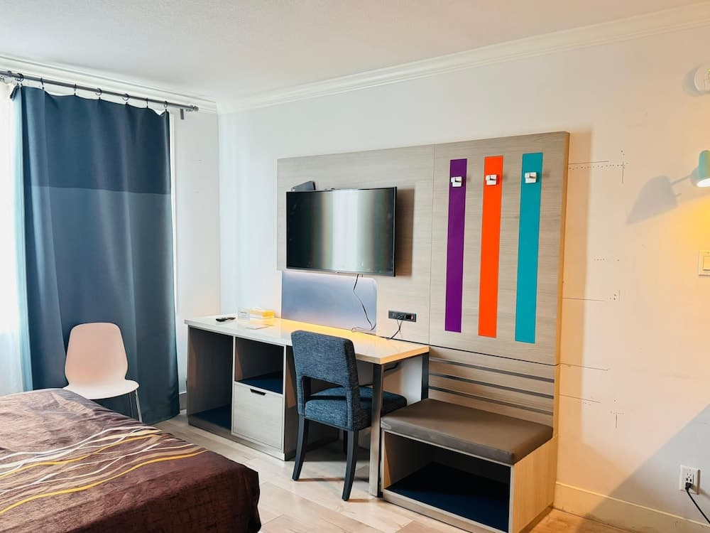 Hometel Suites - Los Angeles (Koreatown) — 13