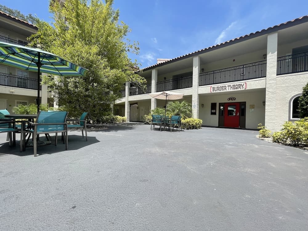 Red Roof Inn PLUS+ & Suites Tampa — 3