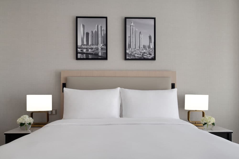 JW Marriott Hotel Marina — 3