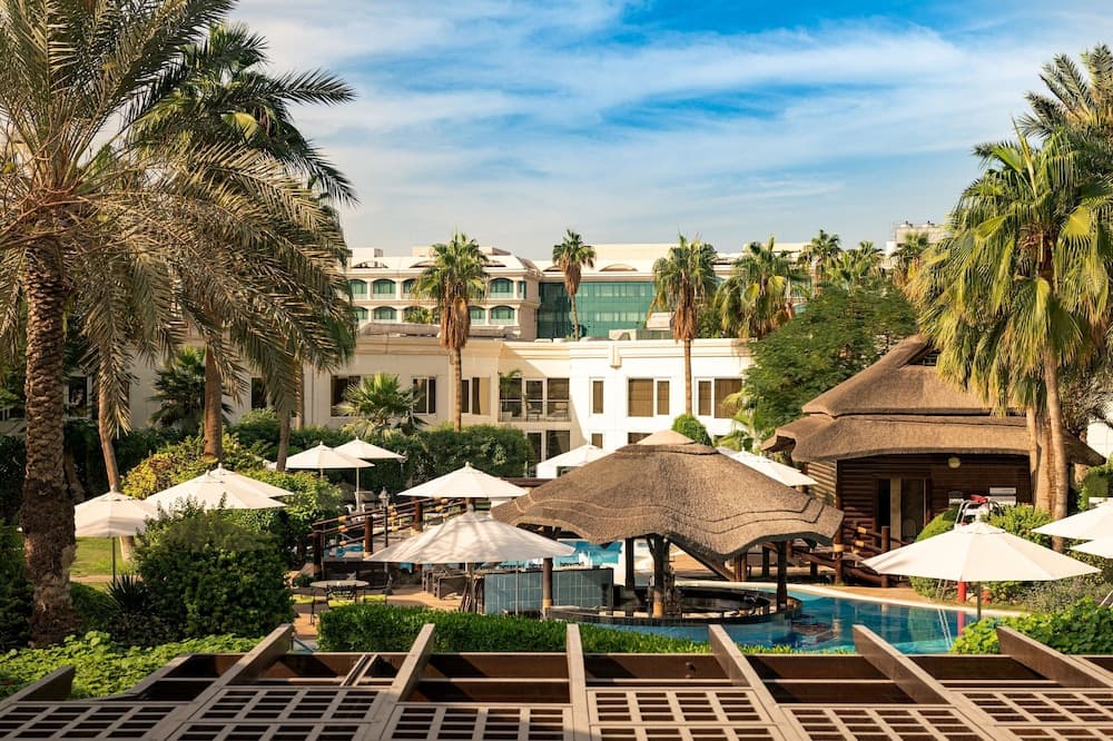 Le Meridien Dubai Hotel & Conference Centre — 13